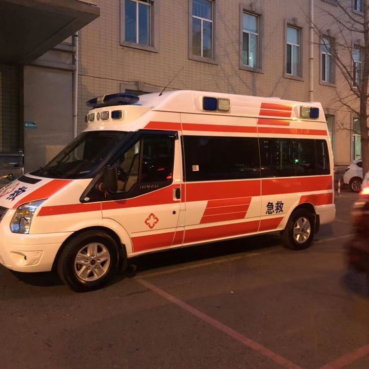 慈利夜间租赁救护车护送病人转院：安全转运的 8 大核心注意事项